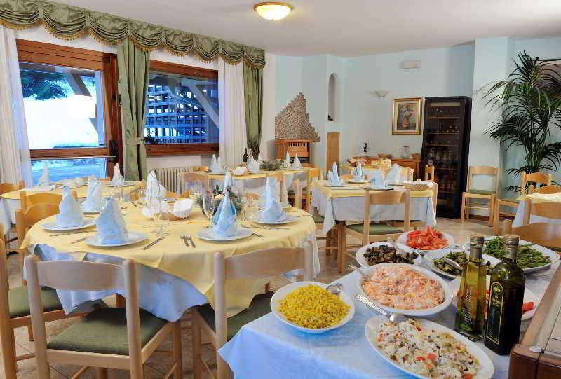 Park Hotel Bellevue Димаро Екстериор снимка