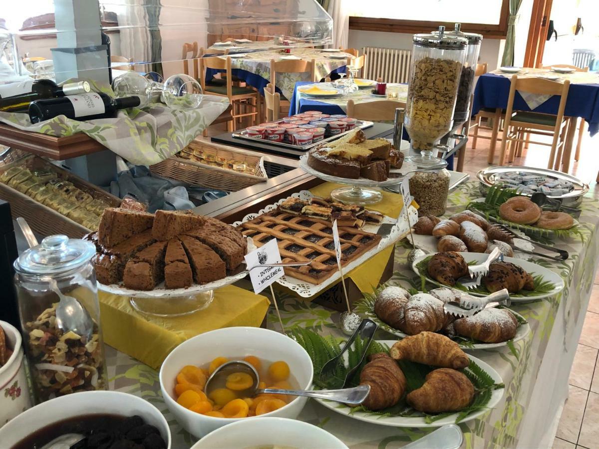 Park Hotel Bellevue Димаро Екстериор снимка